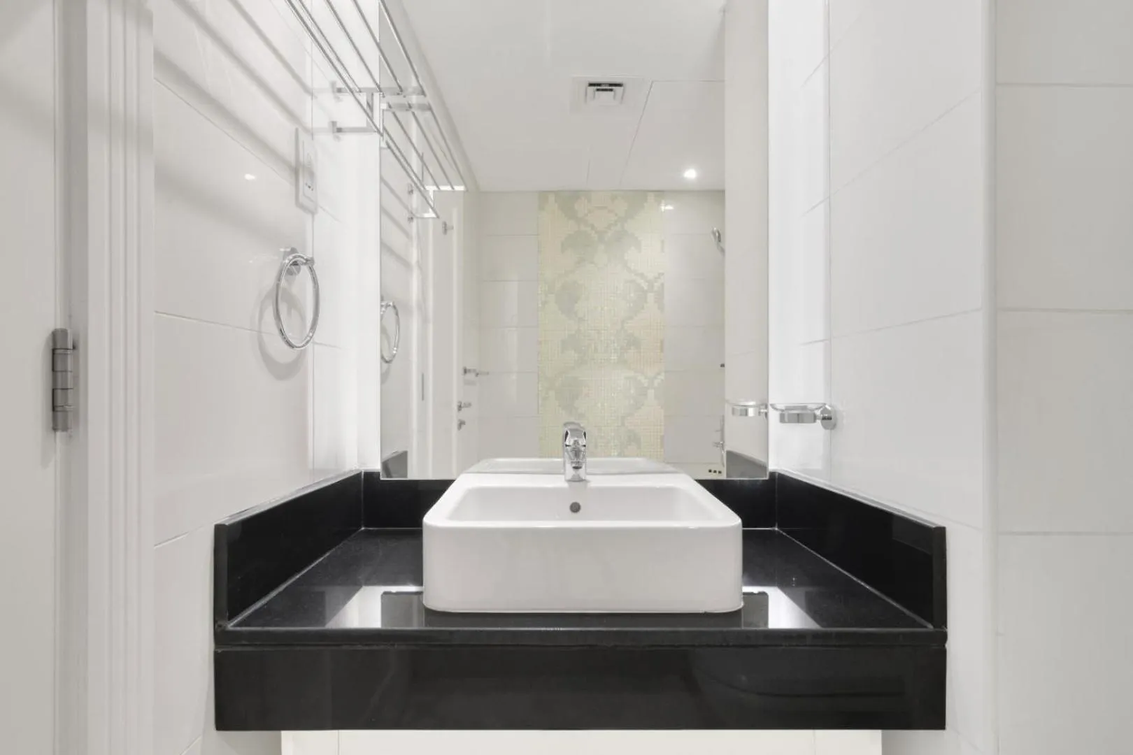 Guestready - Modern Grey With Pool And Gym Apartment Dubai