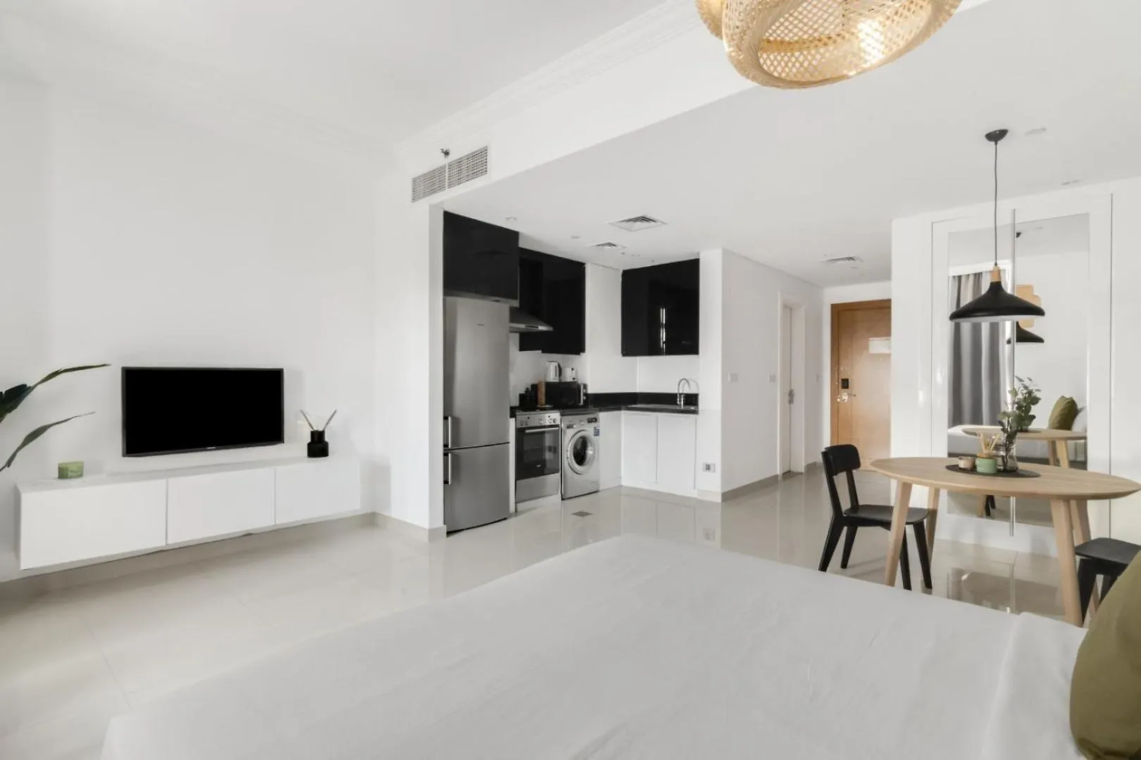 Guestready - Modern Grey With Pool And Gym Apartment Dubai 0*,  United Arab Emirates